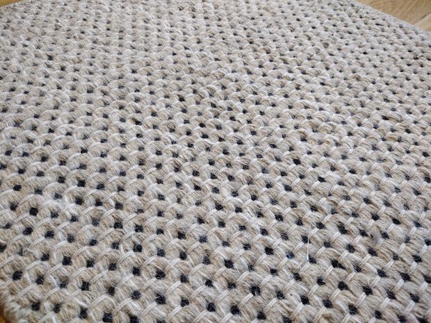 Black Dots  S2873