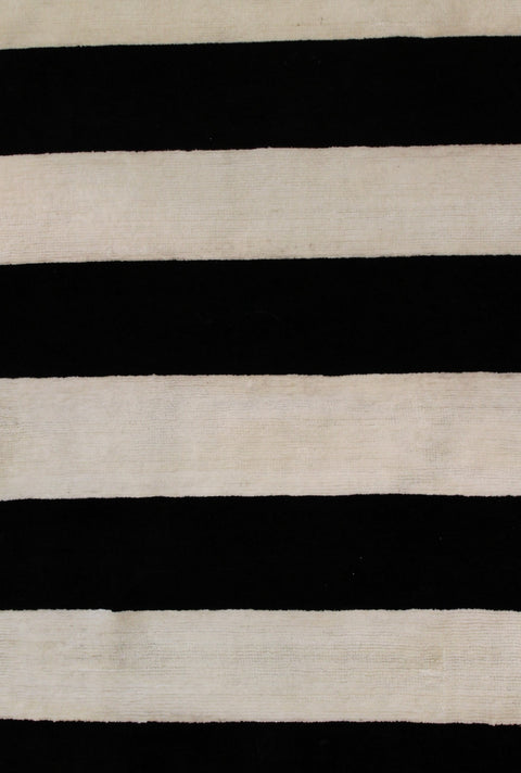 BLACK & WHITE STRIPPES - S0636